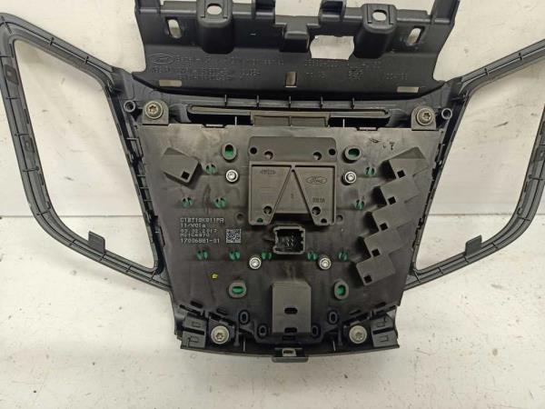 MULTIMEDIA PANNEAU DE CONTRÔLE - Vue 2